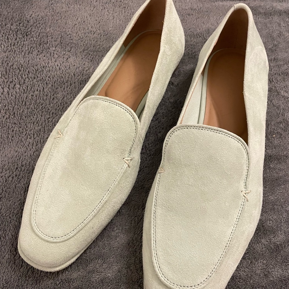 AEROSOLES Gleam Suede Mint Green Size 10.5 Women's Loafers